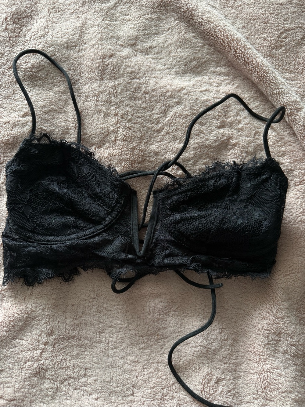 SHEIN Black Lace Strappy Bralette